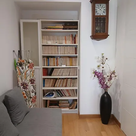 - Orchidea Lägenhet Sanremo